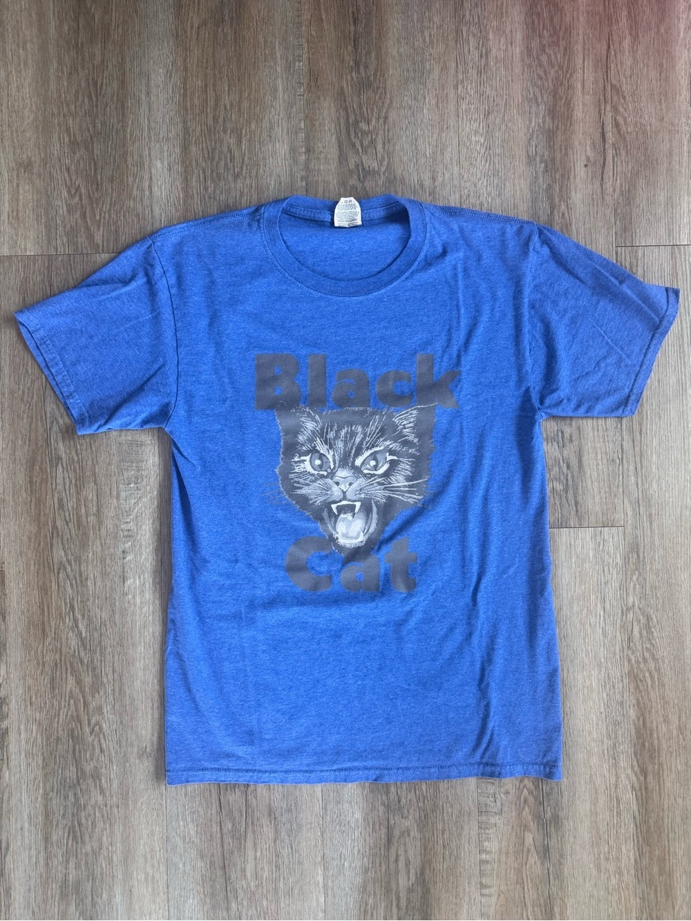 Black Cat Firework Show Pennsylvania T-Shirt - size Small
